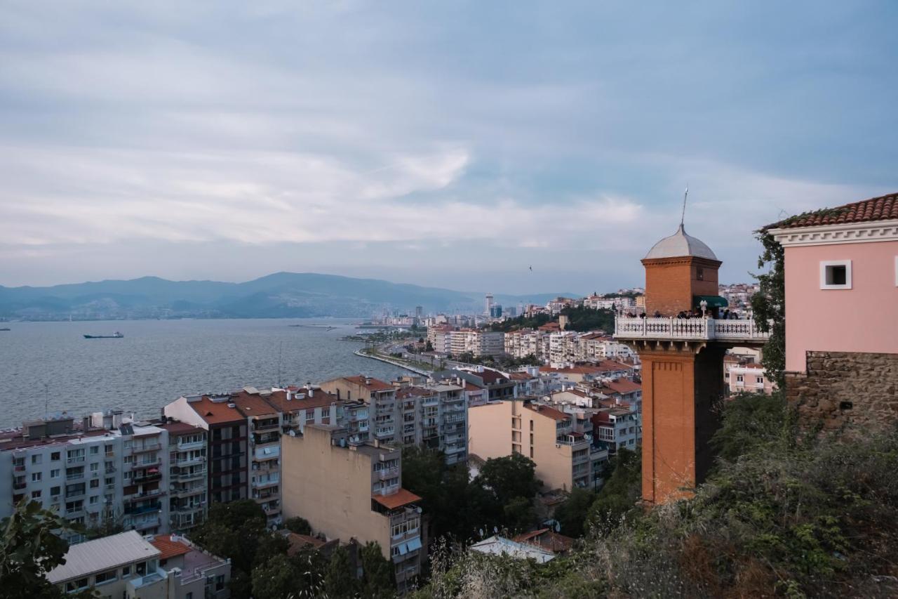 Near The Historical Elevator With A Sea View Lejlighed Izmir Eksteriør billede