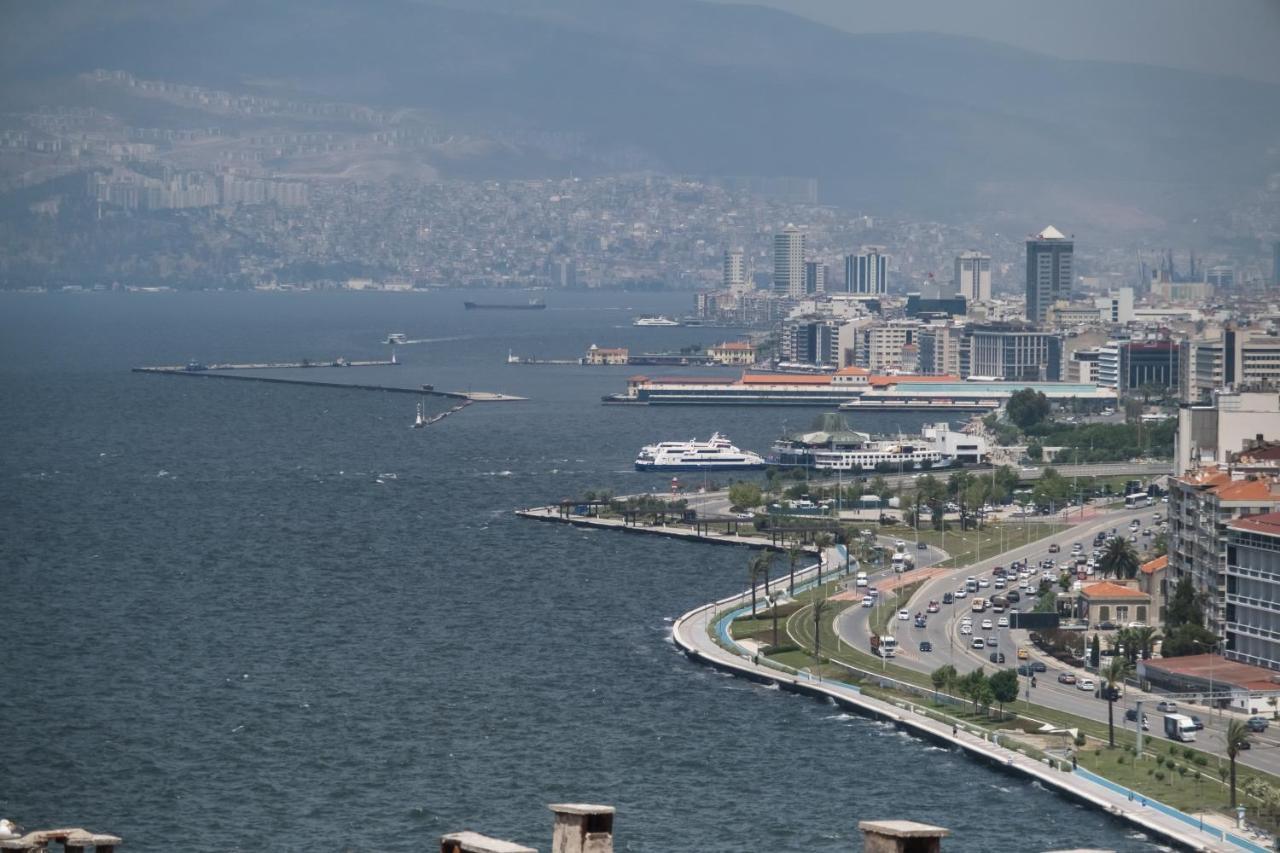 Near The Historical Elevator With A Sea View Lejlighed Izmir Eksteriør billede